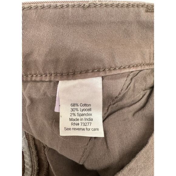 SO Womens Juniors Shorts Size 17 Brown Chino Short - Picture 4 of 10